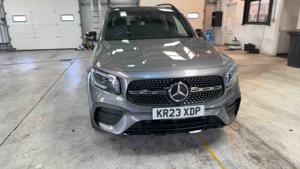 More views of Mercedes-Benz GLB