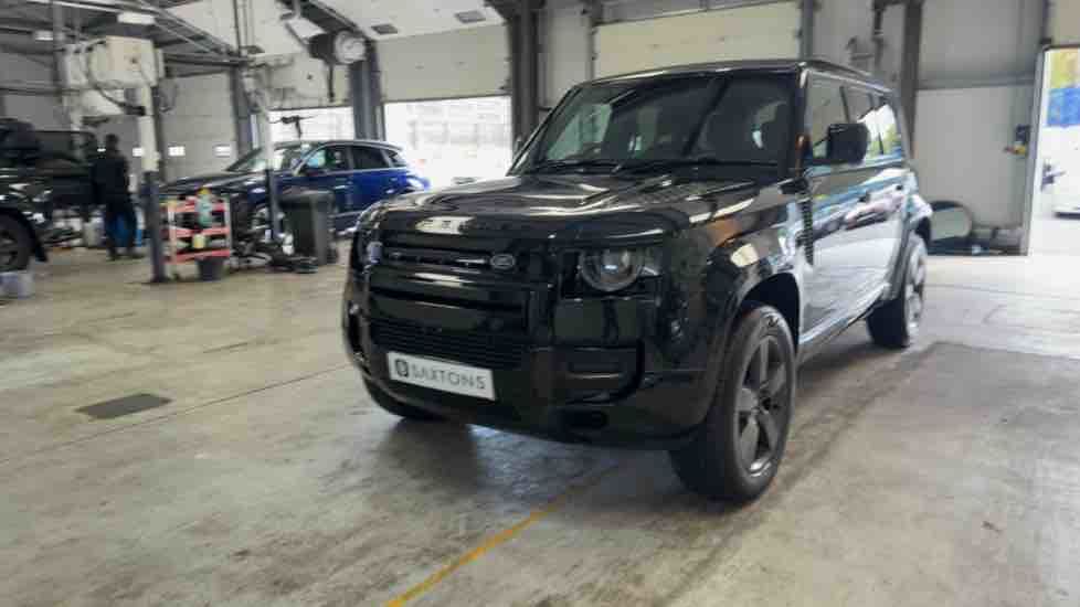 More views of Land Rover Defender 110