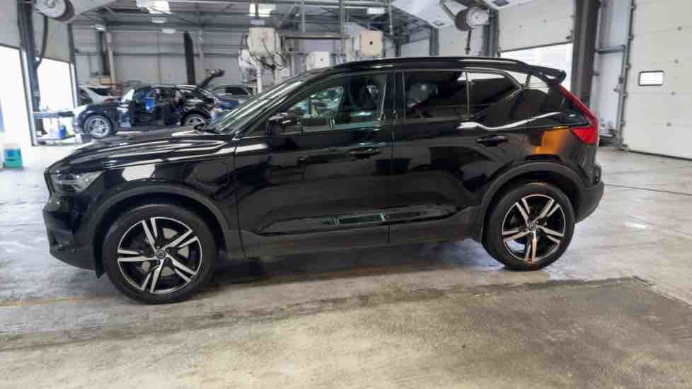 More views of Volvo XC40
