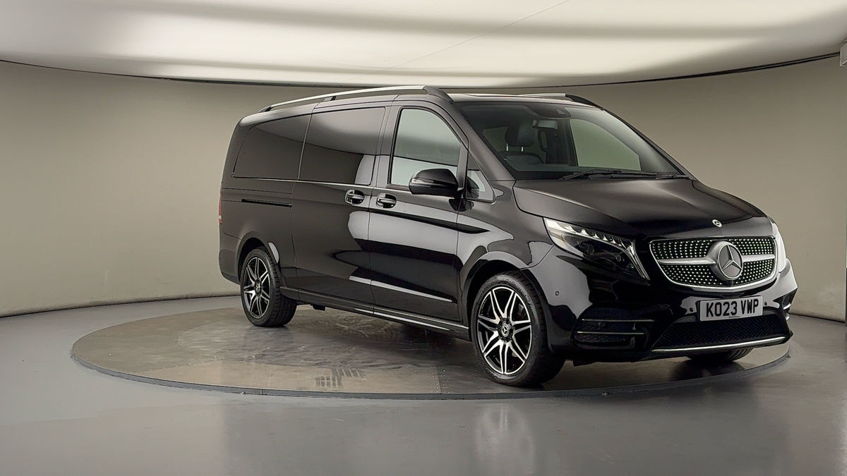 Mercedes-Benz V Class Sticky Header Image
