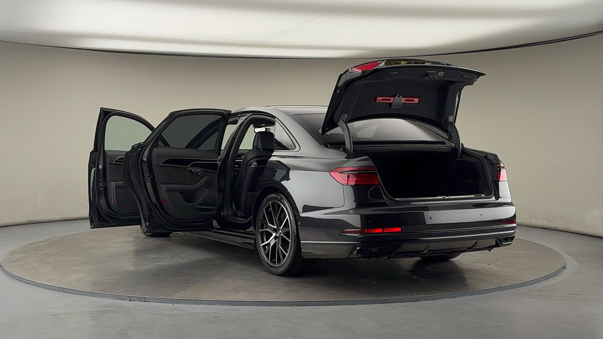 Audi A8 Image 29