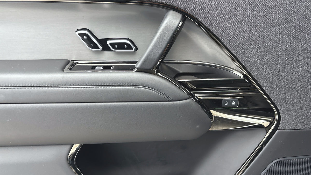 Land Rover Range Rover Sport Image 19