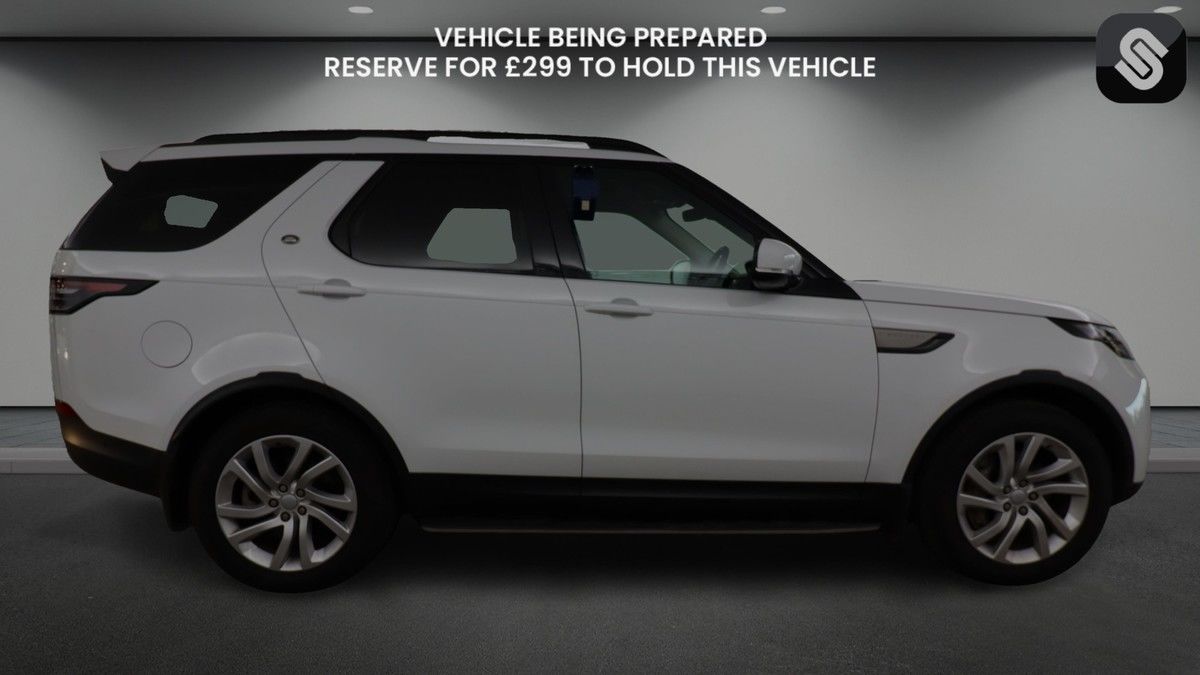 Land Rover Discovery Image 5