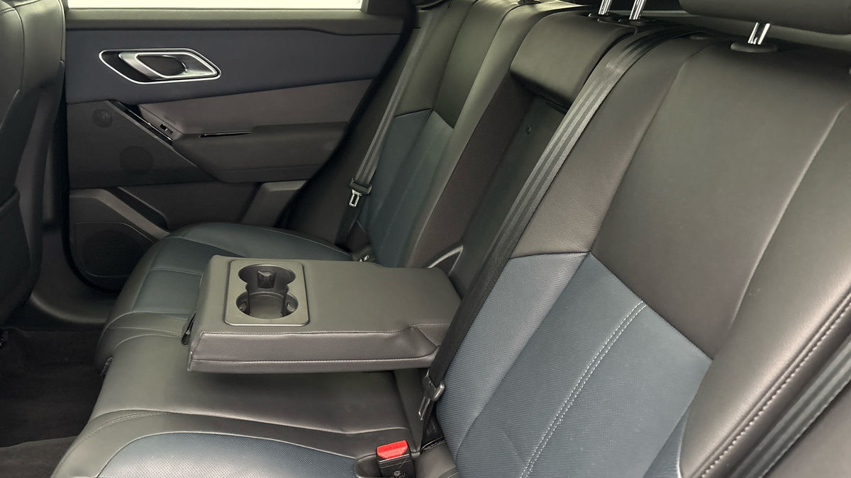 Land Rover Range Rover Velar Image 9