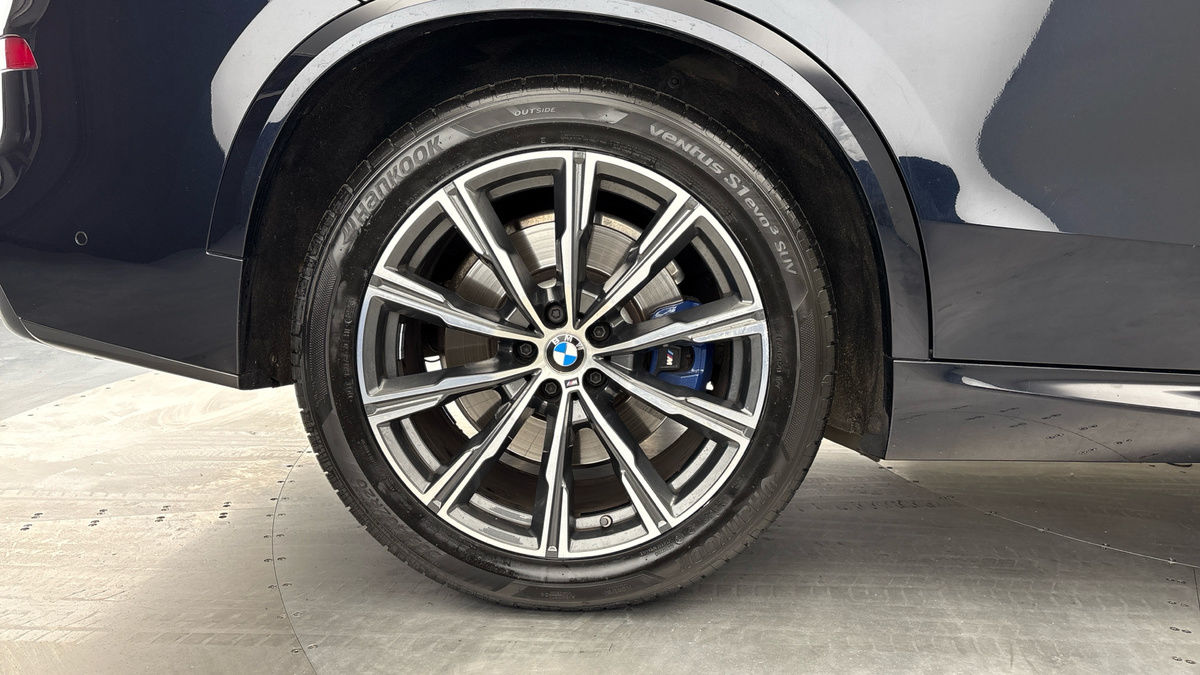 BMW X5 Image 10