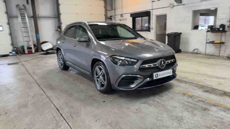 More views of Mercedes-Benz GLA