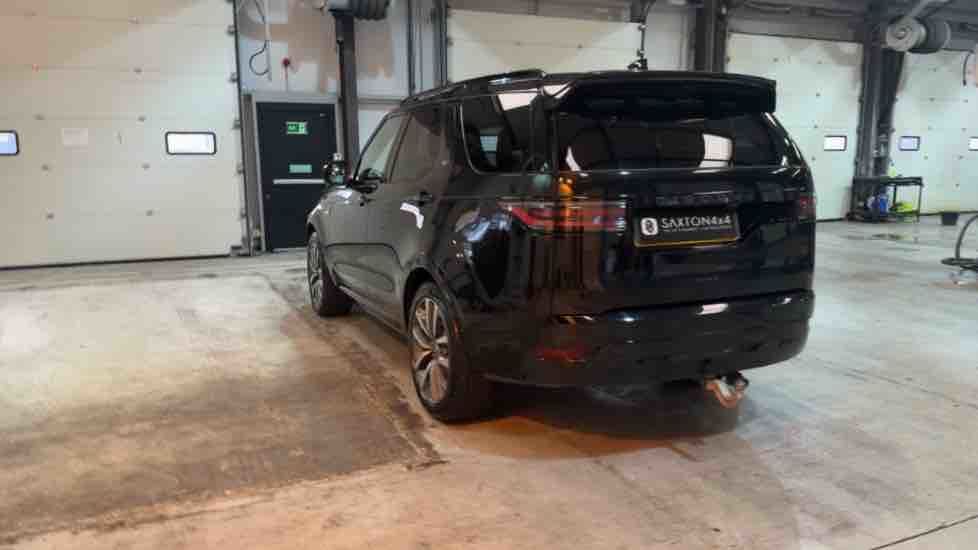 More views of Land Rover Discovery