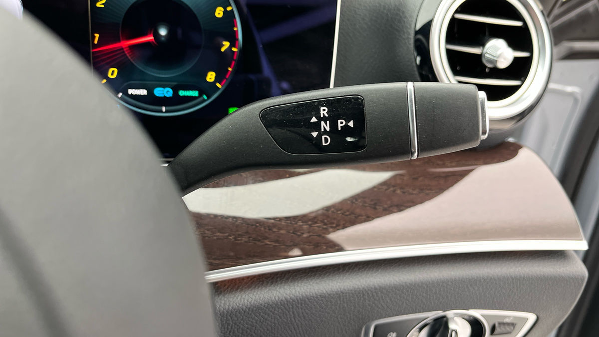 Mercedes-Benz E Class Image 6