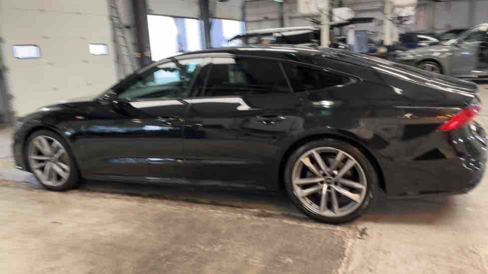 More views of Audi A7