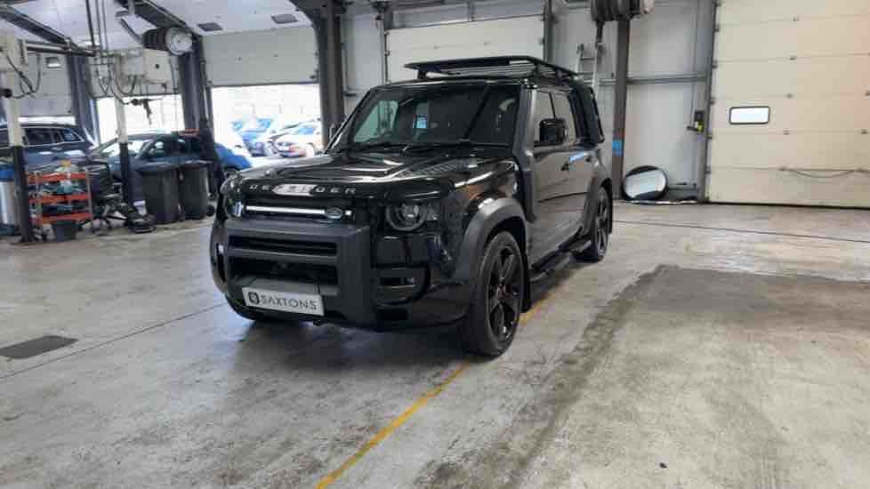 More views of Land Rover Defender 110