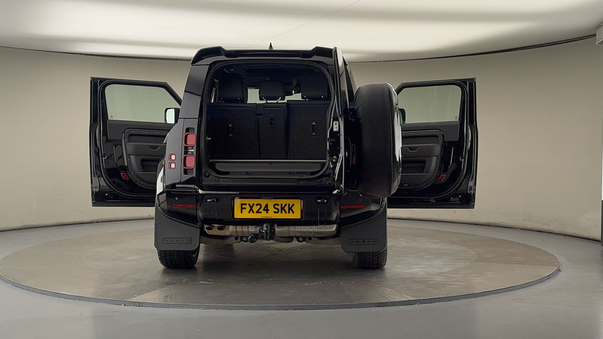 More views of Land Rover Defender 90