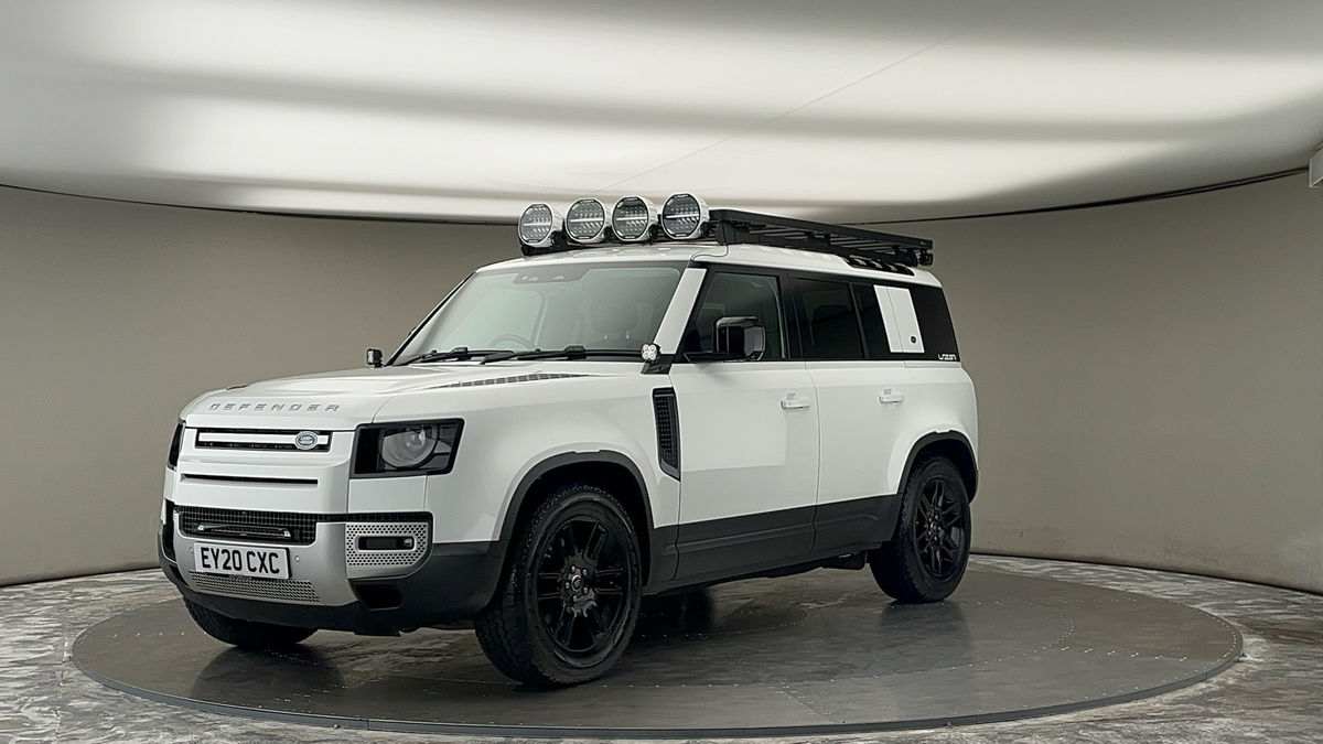 More views of Land Rover Defender 110