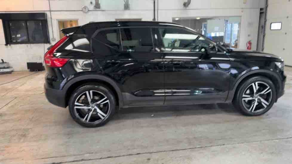 More views of Volvo XC40