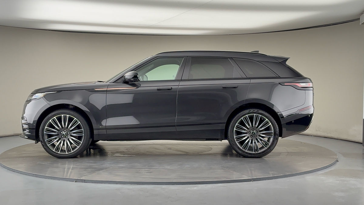 Land Rover Range Rover Velar Image 15