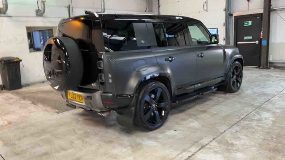 More views of Land Rover Defender 110