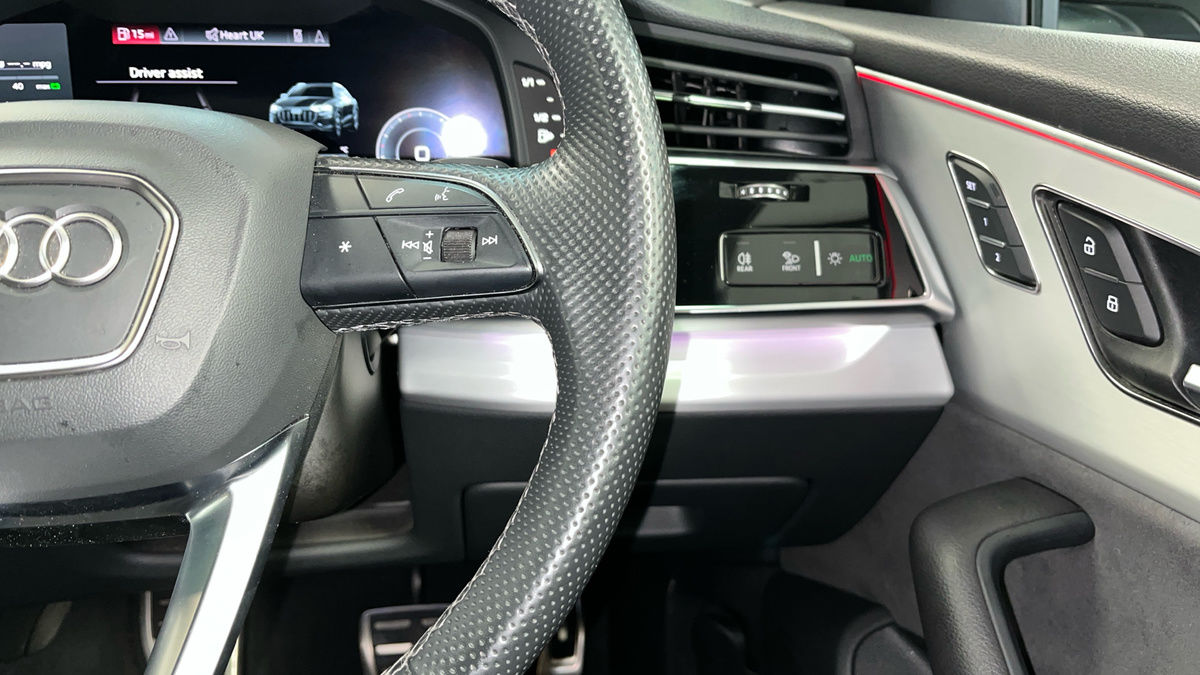 Audi Q8 Image 14