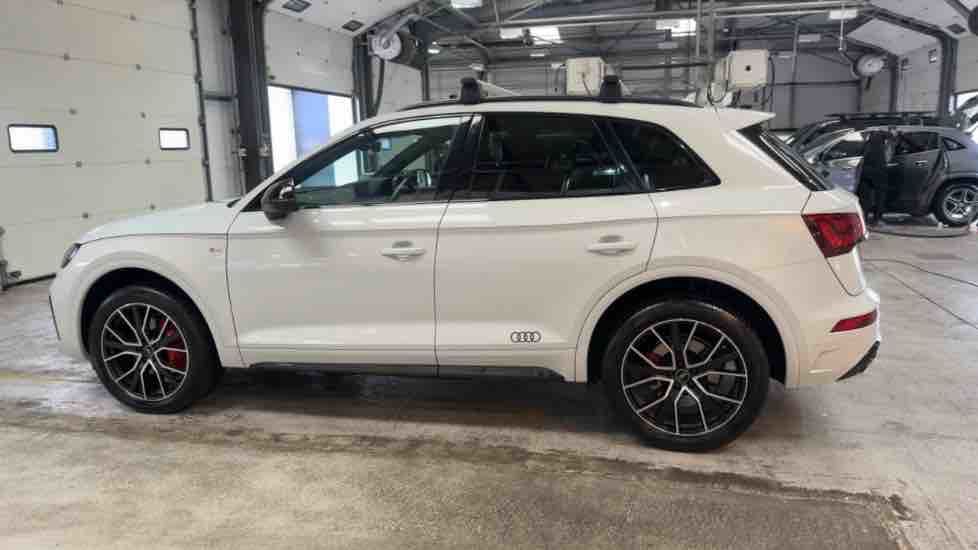 More views of Audi Q5