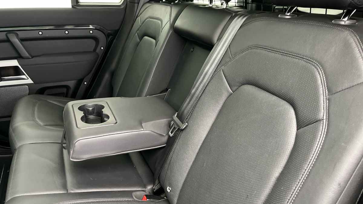 Land Rover Defender 110 Urban Image 9
