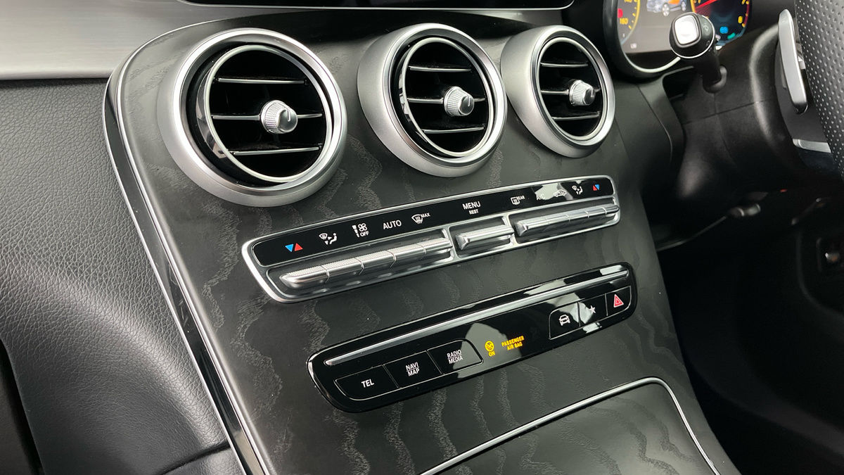 Mercedes-Benz GLC Image 6