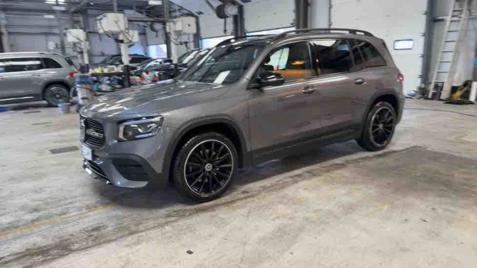 More views of Mercedes-Benz GLB