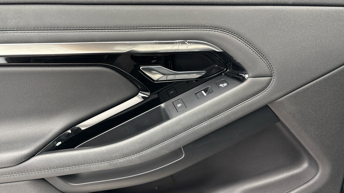Land Rover Range Rover Evoque Image 19