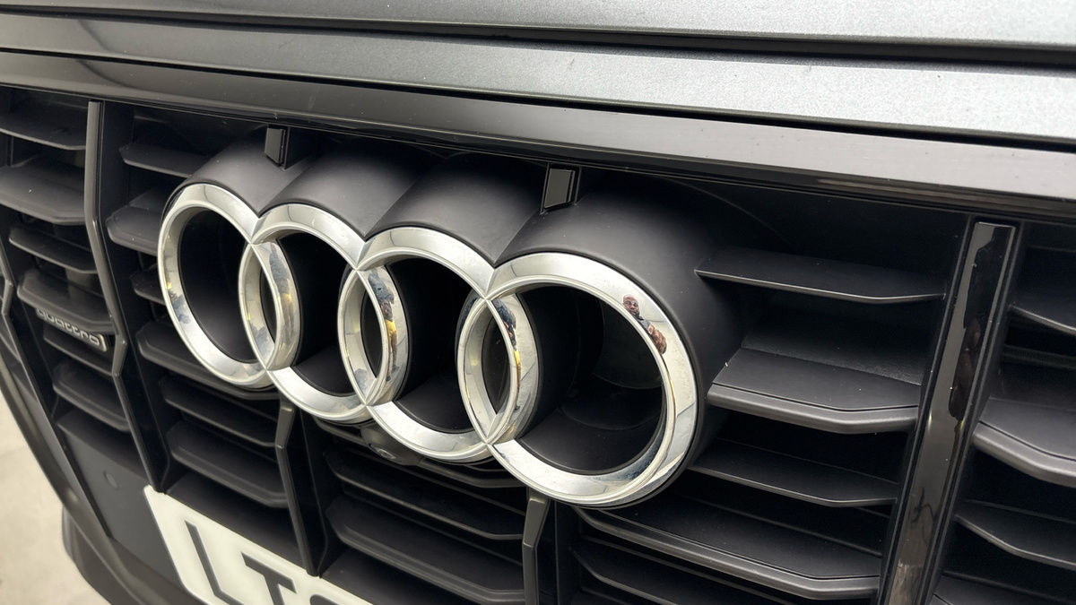 Audi Q7 Image 24