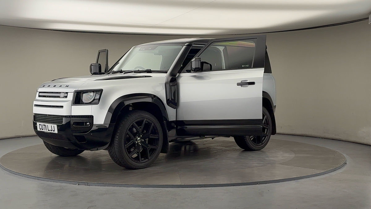 Land Rover Defender 90 Urban Image 22