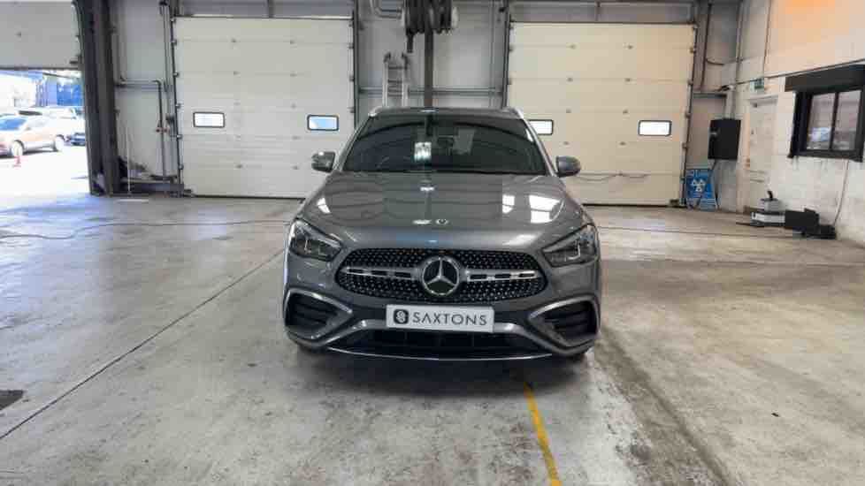 More views of Mercedes-Benz GLA