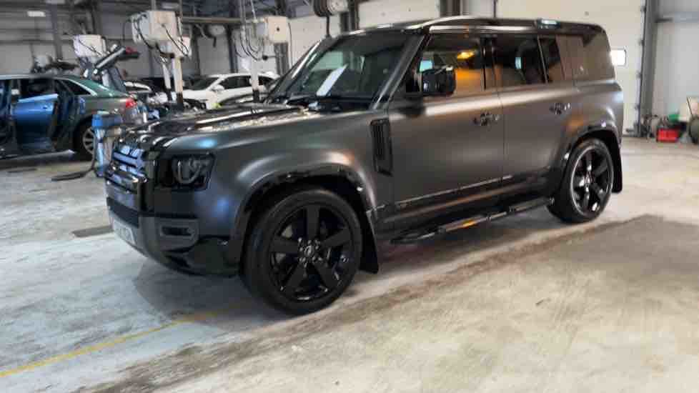 More views of Land Rover Defender 110