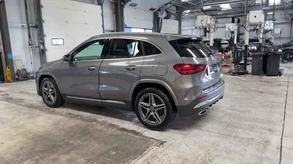 More views of Mercedes-Benz GLA