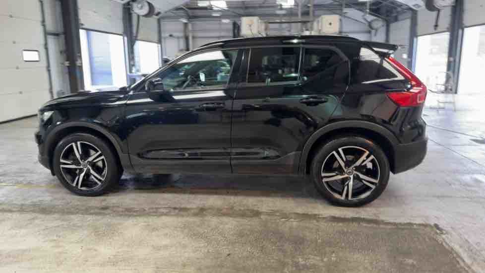 More views of Volvo XC40
