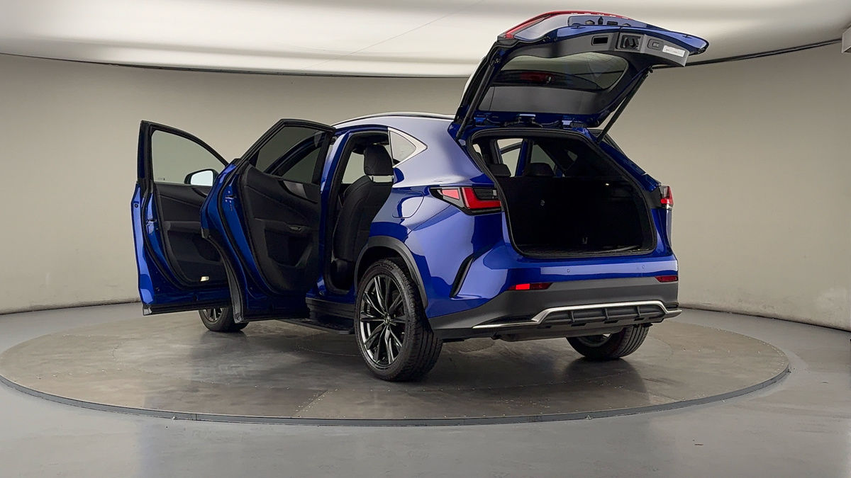 Lexus NX Image 23