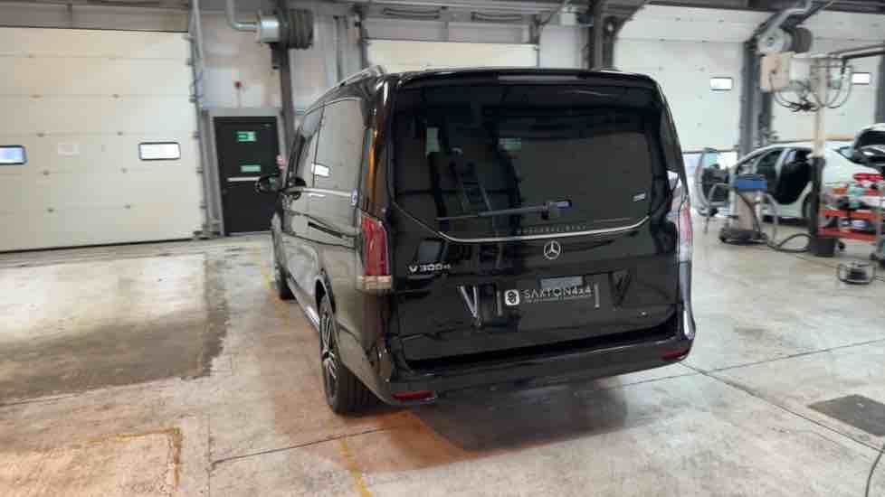 More views of Mercedes-Benz V Class