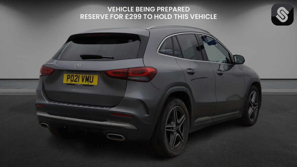 Mercedes-Benz GLA Image 4