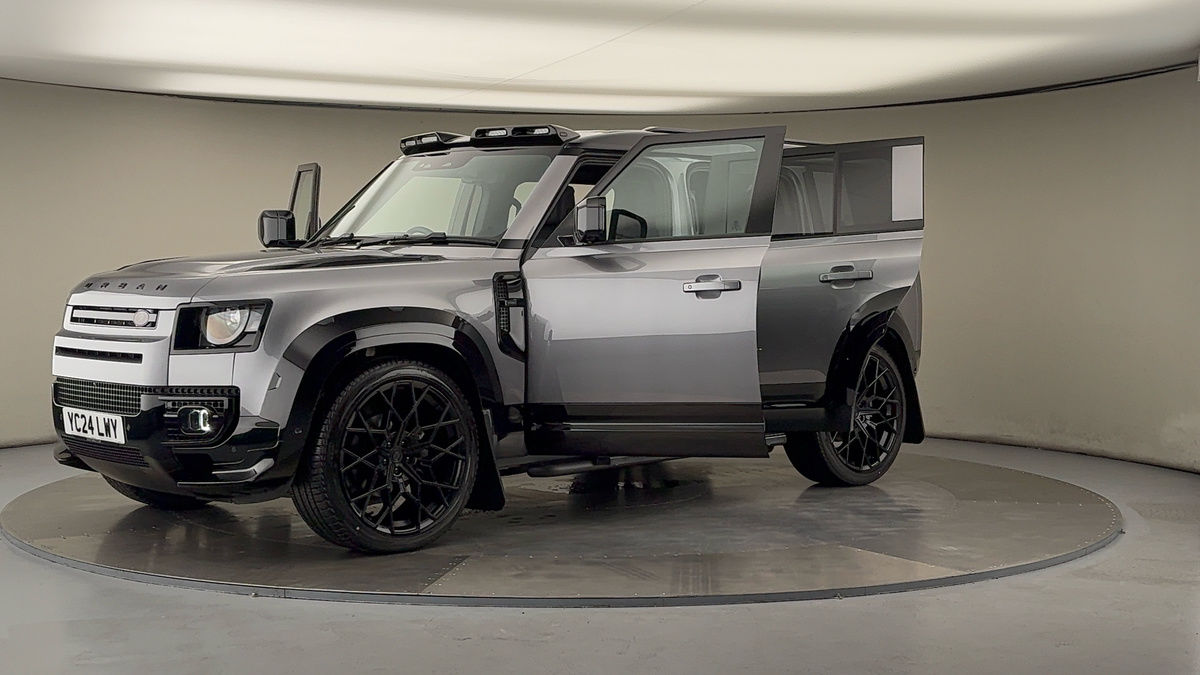 Land Rover Defender 110 Urban Image 22