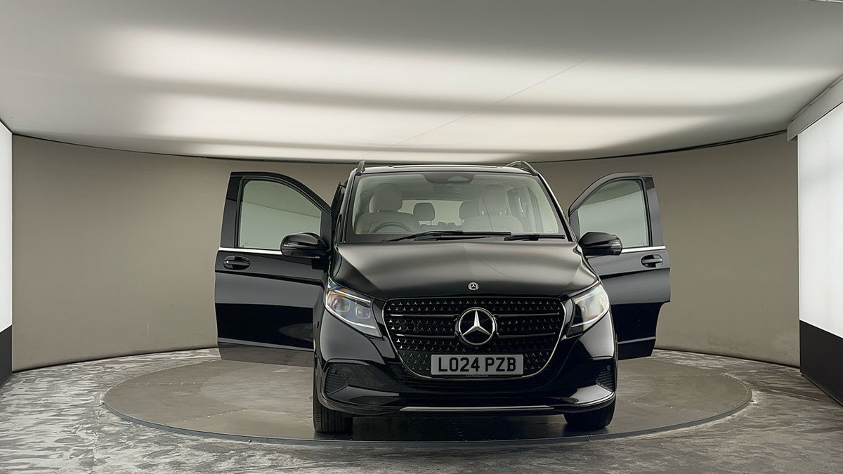More views of Mercedes-Benz V Class