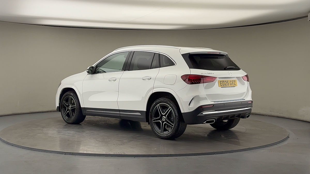 More views of Mercedes-Benz GLA