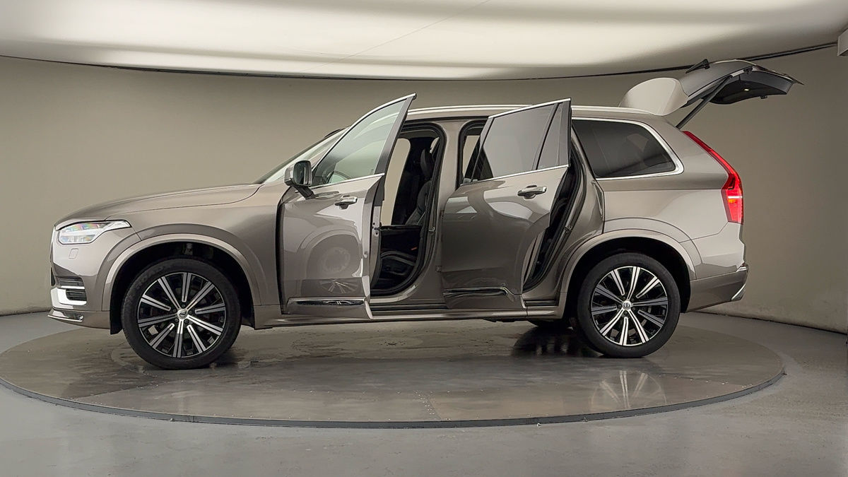 More views of Volvo XC90