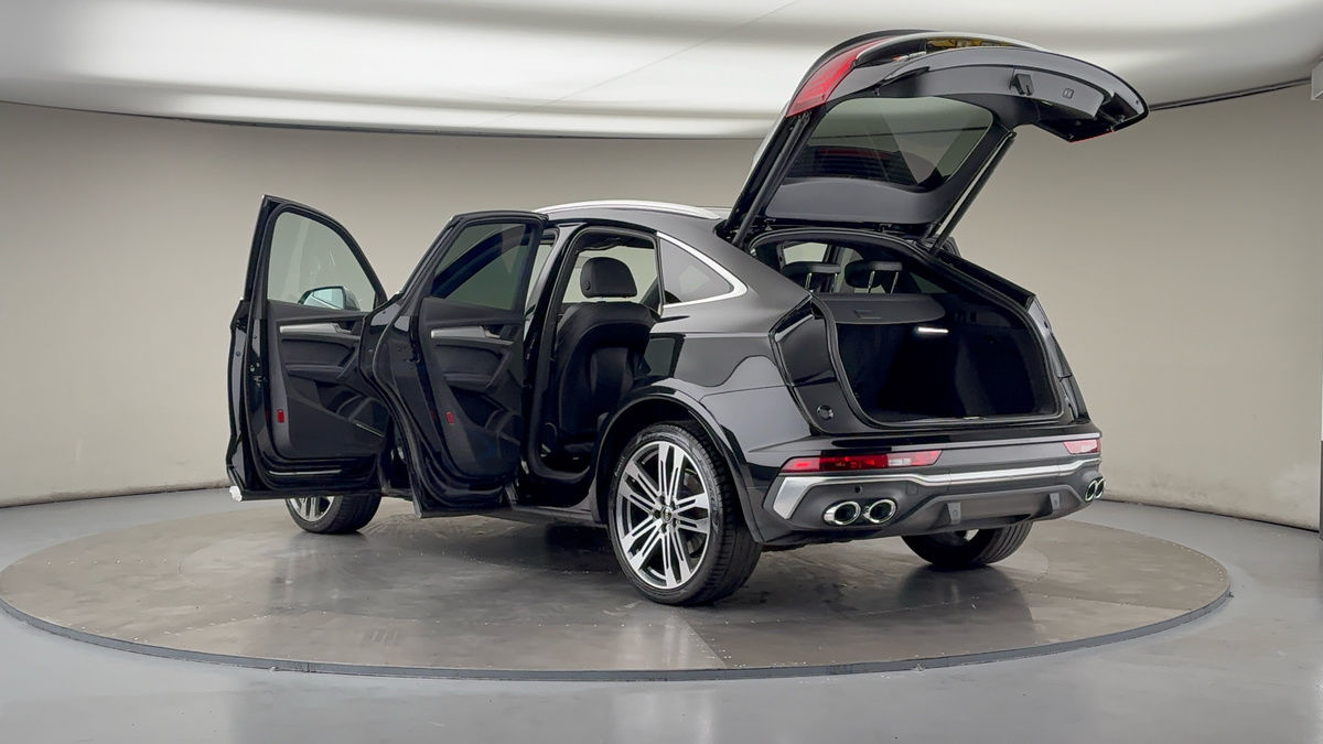 More views of Audi SQ5