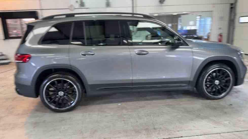 More views of Mercedes-Benz GLB