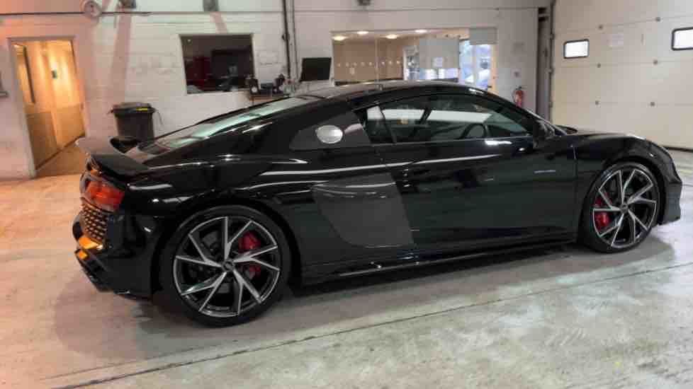 More views of Audi R8