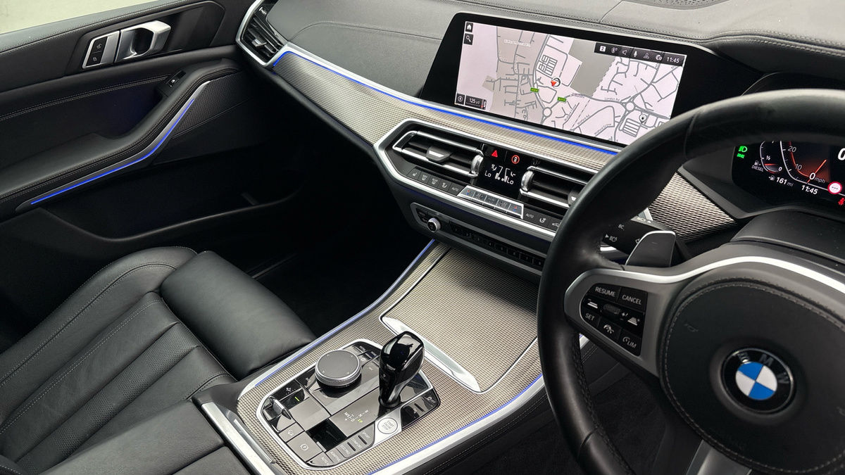 BMW X5 Image 18