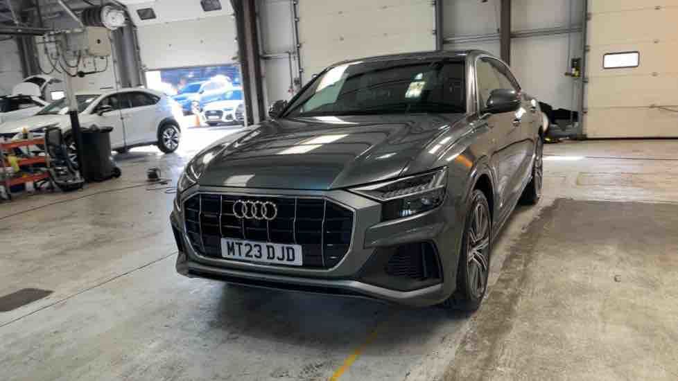 More views of Audi Q8