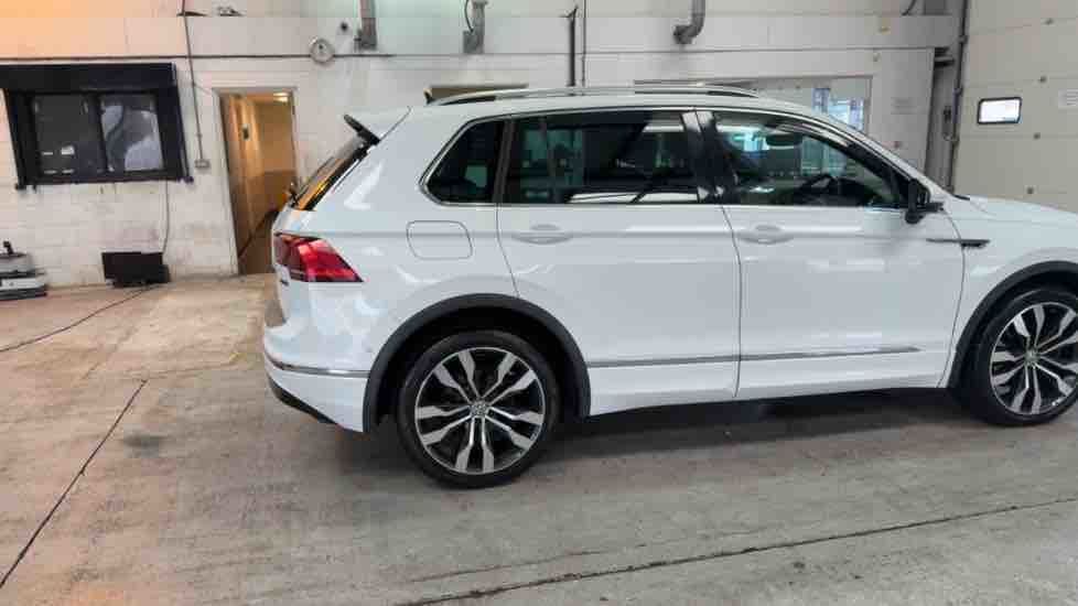 More views of Volkswagen Tiguan
