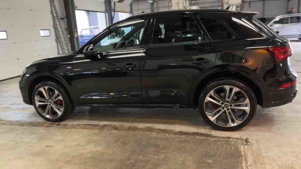 More views of Audi Q5