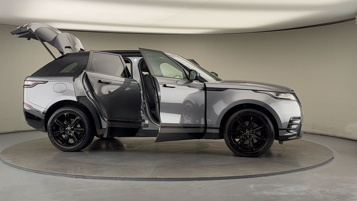 More views of Land Rover Range Rover Velar