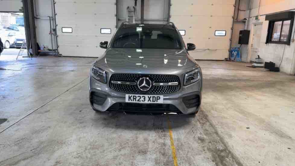 More views of Mercedes-Benz GLB