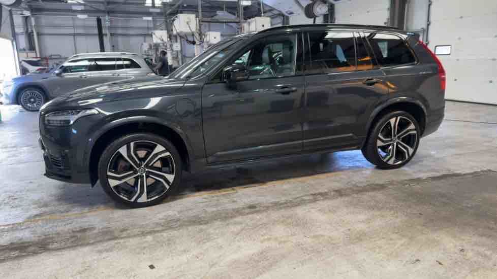 More views of Volvo XC90