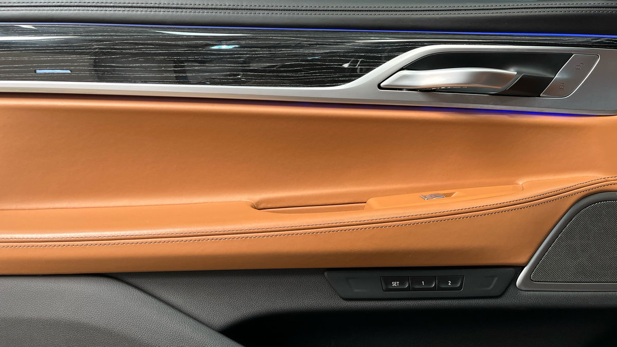 BMW 7 Series Image 19