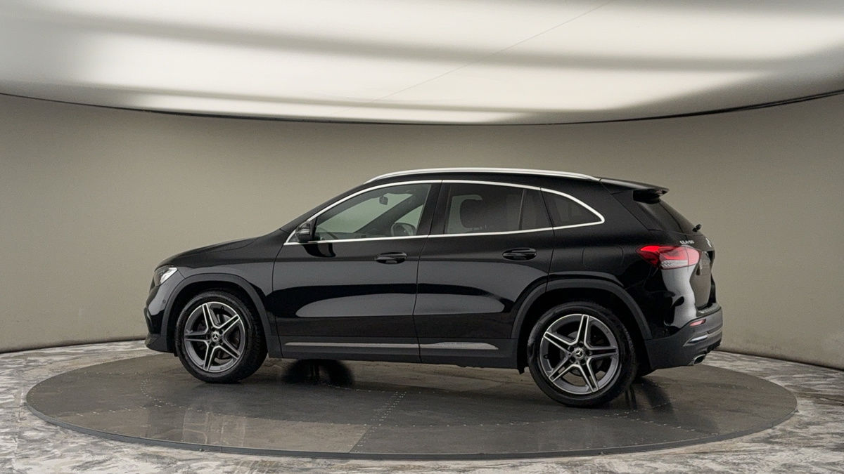 More views of Mercedes-Benz GLA
